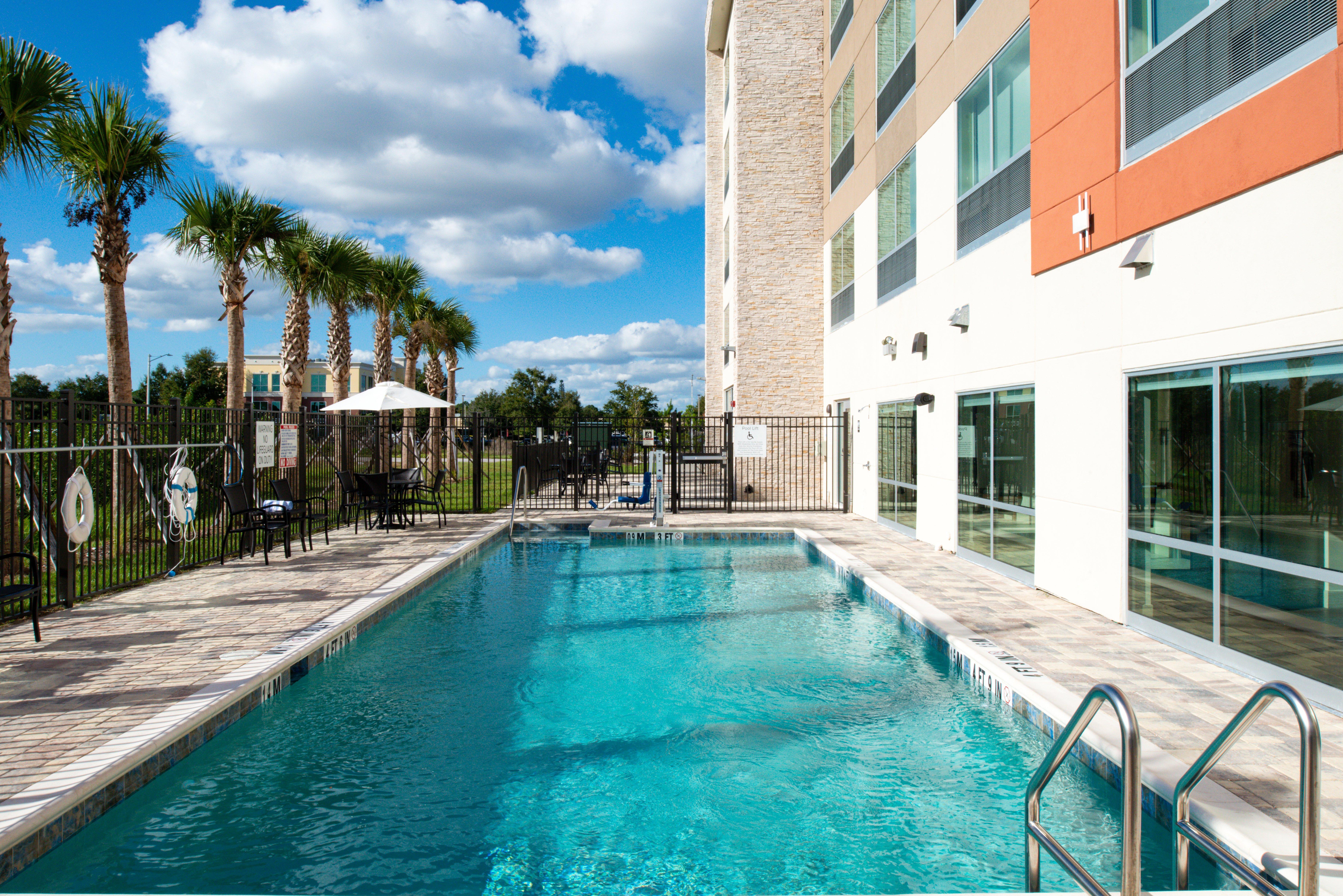 Holiday Inn Express Orlando - South Park By Ihg Williamsburg Εξωτερικό φωτογραφία